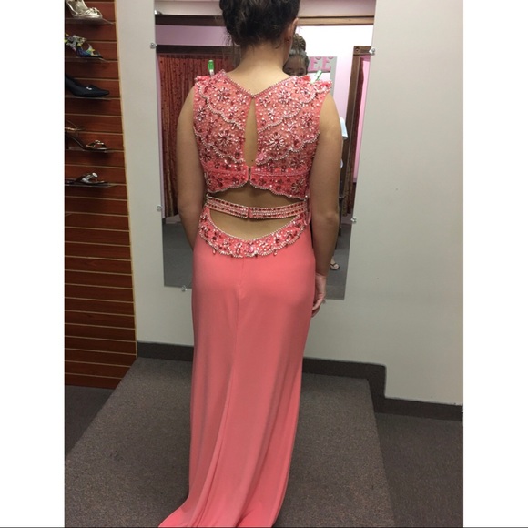 Homecoming dress! Only worn once - Picture 2 of 2